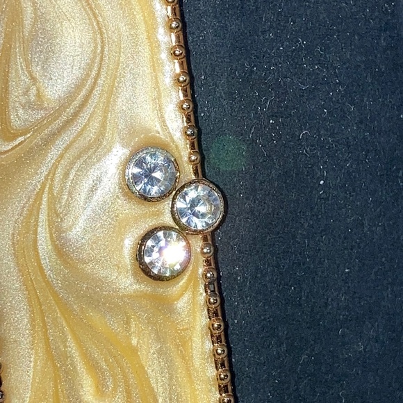 Lot of 3 clear rhinestones pearls yellow enamel tabletop picture frames - Picture 3 of 8